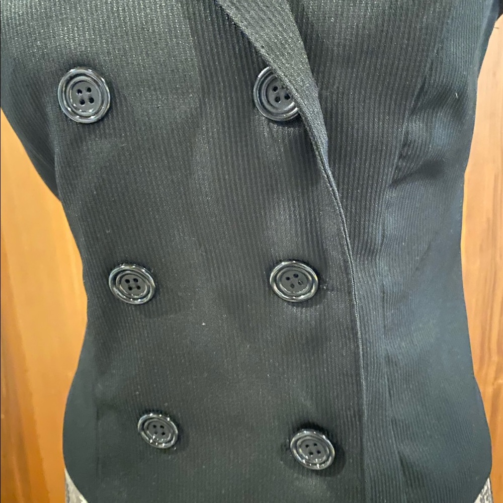 Spring street collared vest - Picture 2 of 8